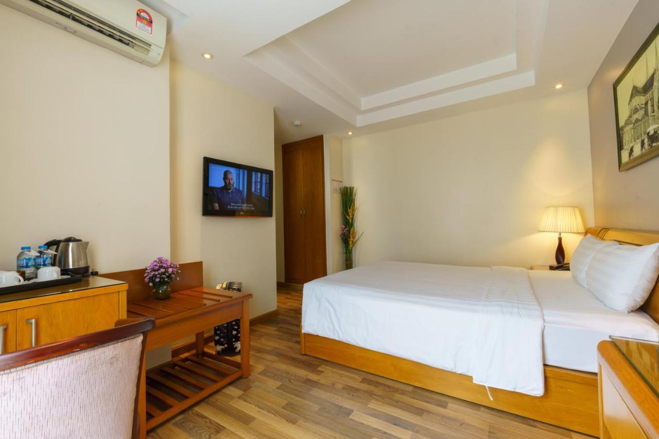 Roseland Corp Khách sạn 3*